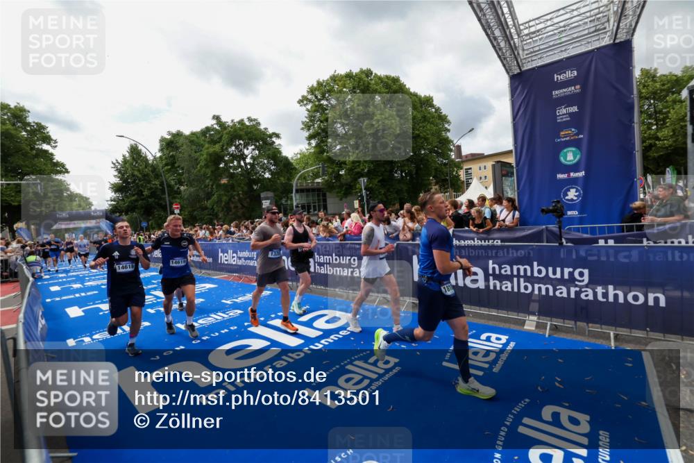 29.06.2025 - hella hamburg halbmarathon Zöllner http://msf.ph/oto/8413501 29.06.2025 10:47:43 Ziel 1320, 2708, 6009, 7962, 10969, 10988, 11283, 13948, 14618, 14619, 15451, 15478, 16205, 17229, 18104, 18430, 18970, 19181 meine-sportfotos.de