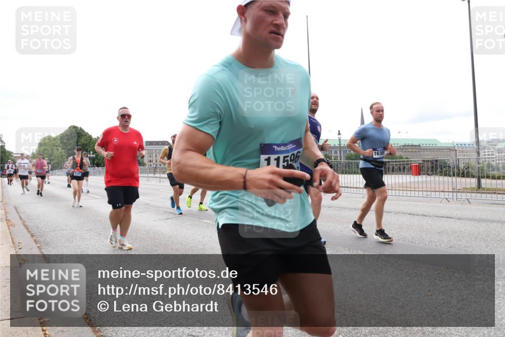 29.06.2025 - hella hamburg halbmarathon Lena Gebhardt http://msf.ph/oto/8413546 29.06.2025 10:25:54 Lombardsbrücke 141, 3765, 11596, 16381, 1093, 1305, 1479, 1481, 3343, 3765, 4378, 4797, 5028, 5497, 6663, 8276, 8674, 8881, 9811, 10104, 10219, 10845, 10846, 11139, 11157, 11596, 11662, 11699, 11828, 11859, 12074, 12505, 12838, 12945, 12946, 13653, 13842, 14063, 14179, 14223, 14356, 14726, 14936, 15283, 16289, 16354, 16381, 16927, 17369, 19144 meine-sportfotos.de