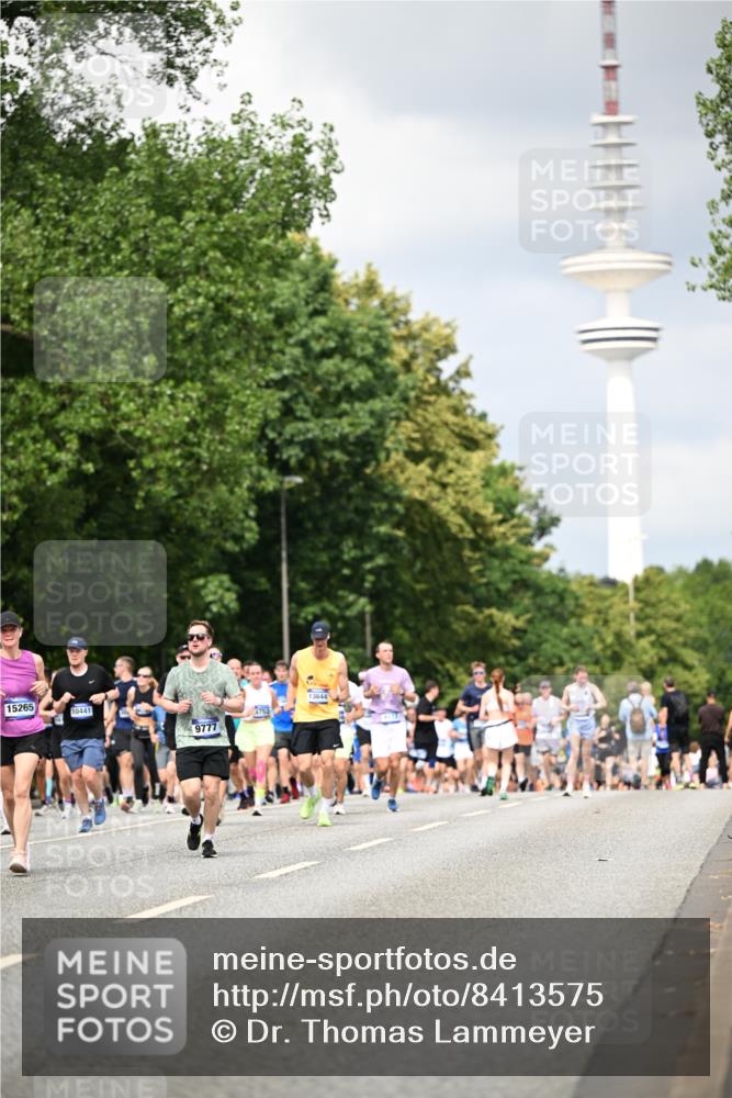 29.06.2025 - hella hamburg halbmarathon Dr. Thomas Lammeyer http://msf.ph/oto/8413575 29.06.2025 10:44:03 Kennedybrücke 1232, 1760, 2313, 2976, 3046, 3353, 3727, 3882, 4173, 4523, 4659, 4752, 4855, 6321, 6427, 6698, 6739, 7045, 7053, 7125, 7501, 7524, 8457, 8612, 8865, 8866, 9455, 9698, 9708, 9777, 10441, 10512, 10516, 10626, 10714, 10818, 10888, 10901, 11175 meine-sportfotos.de