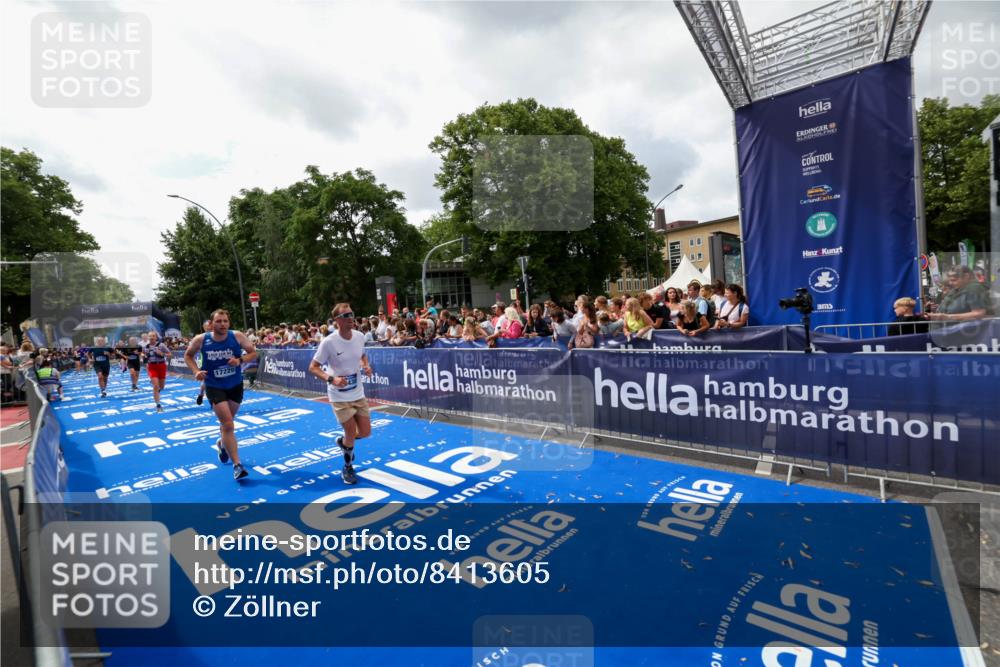 29.06.2025 - hella hamburg halbmarathon Zöllner http://msf.ph/oto/8413605 29.06.2025 10:47:50 Ziel 2340, 5915, 8564, 11283, 11961, 12679, 14383, 15478, 17229, 18356, 18430, 18836 meine-sportfotos.de