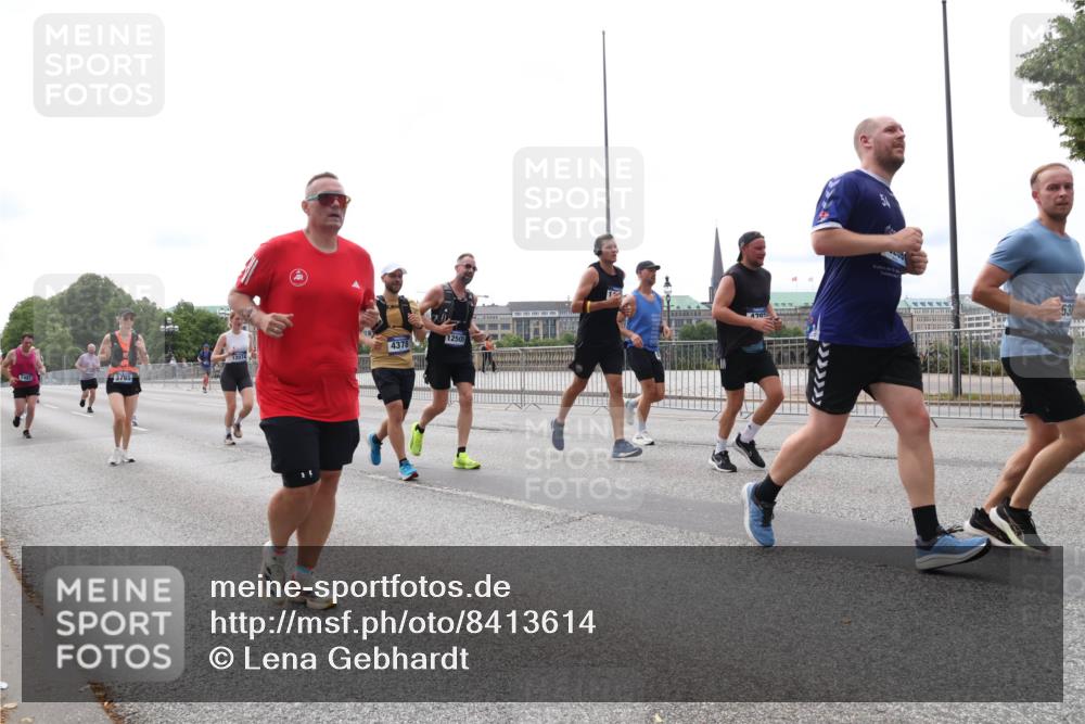 29.06.2025 - hella hamburg halbmarathon Lena Gebhardt http://msf.ph/oto/8413614 29.06.2025 10:25:55 Lombardsbrücke 1481, 3765, 4378, 12503, 63, 1093, 1305, 1479, 1481, 3343, 3765, 4378, 4797, 5028, 5497, 6159, 6663, 8276, 8674, 8881, 9811, 10104, 10219, 10845, 10846, 11139, 11596, 11662, 11699, 11828, 11859, 12074, 12505, 12838, 12945, 12946, 13653, 13842, 14063, 14179, 14223, 14356, 14726, 14936, 15283, 16289, 16354, 16381, 16927, 17369, 19144 meine-sportfotos.de
