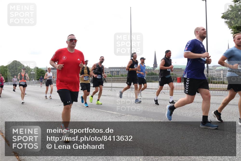 29.06.2025 - hella hamburg halbmarathon Lena Gebhardt http://msf.ph/oto/8413632 29.06.2025 10:25:55 Lombardsbrücke 2505, 4378, 3765, 16, 14223, 473, 1093, 1305, 1479, 1481, 3343, 3765, 4378, 4797, 5028, 5497, 6159, 6663, 8276, 8674, 8881, 9811, 10104, 10219, 10845, 10846, 11139, 11596, 11662, 11699, 11828, 11859, 12074, 12505, 12838, 12945, 12946, 13653, 13842, 14063, 14179, 14223, 14356, 14726, 14936, 15283, 16289, 16354, 16381, 16927, 17369, 19144 meine-sportfotos.de