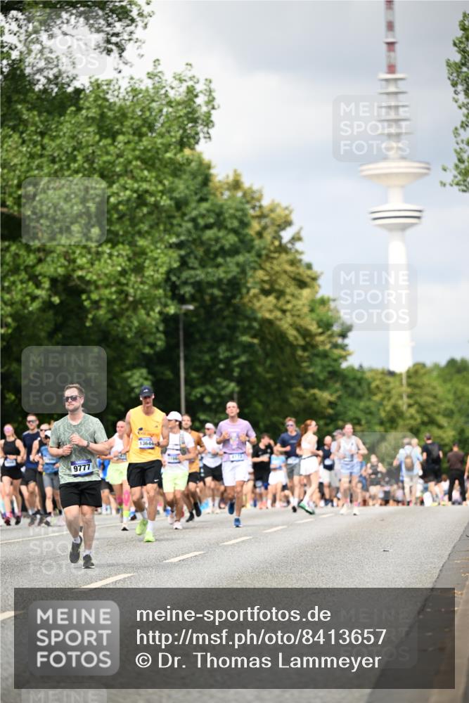 29.06.2025 - hella hamburg halbmarathon Dr. Thomas Lammeyer http://msf.ph/oto/8413657 29.06.2025 10:44:05 Kennedybrücke 1760, 2313, 2976, 3046, 3353, 3727, 3882, 3884, 4173, 4523, 4659, 4752, 4855, 6321, 6427, 6698, 6739, 7045, 7125, 7501, 7524, 8457, 8612, 8865, 8866, 9455, 9698, 9708, 9777, 10441, 10512, 10626, 10714, 10818, 10888, 10901, 11175 meine-sportfotos.de