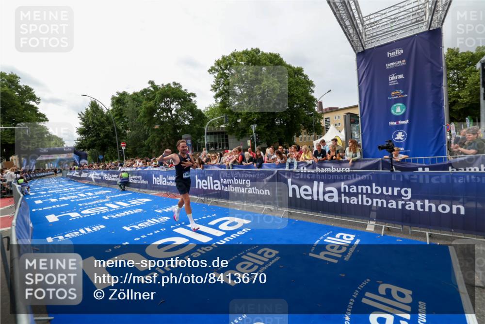 29.06.2025 - hella hamburg halbmarathon Zöllner http://msf.ph/oto/8413670 29.06.2025 10:24:27 Ziel 18695 meine-sportfotos.de