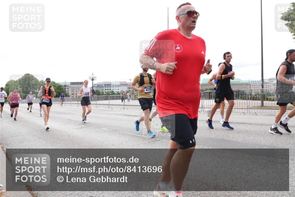 29.06.2025 - hella hamburg halbmarathon Lena Gebhardt http://msf.ph/oto/8413696 29.06.2025 10:25:55 Lombardsbrücke 3765, 1481, 4378, 70, 1093, 1305, 1479, 1481, 3343, 3765, 4378, 4797, 5028, 5497, 6159, 6663, 8276, 8674, 8881, 9811, 10104, 10219, 10845, 10846, 11139, 11596, 11662, 11699, 11828, 11859, 12074, 12505, 12838, 12945, 12946, 13653, 13842, 14063, 14179, 14223, 14356, 14726, 14936, 15283, 16289, 16354, 16381, 16927, 17369, 19144 meine-sportfotos.de