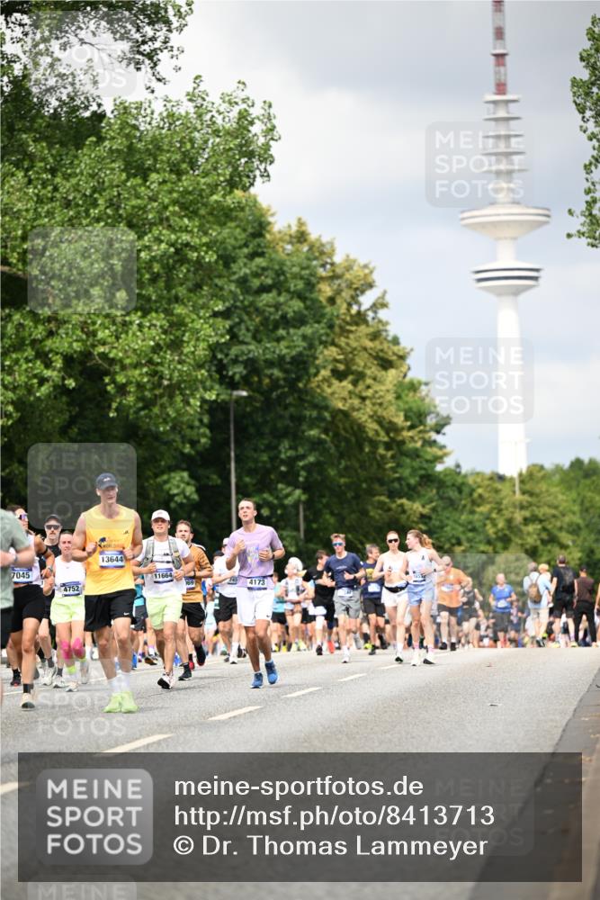 29.06.2025 - hella hamburg halbmarathon Dr. Thomas Lammeyer http://msf.ph/oto/8413713 29.06.2025 10:44:07 Kennedybrücke 1760, 2313, 2976, 3046, 3237, 3353, 3515, 3727, 3882, 3883, 3884, 4173, 4523, 4659, 4752, 4855, 6321, 6427, 6698, 6739, 7045, 7125, 7455, 7501, 7524, 8612, 8865, 8866, 9455, 9698, 9747, 9777, 10441, 10512, 10626, 10714, 10818, 10888, 10901, 11175, 11242 meine-sportfotos.de