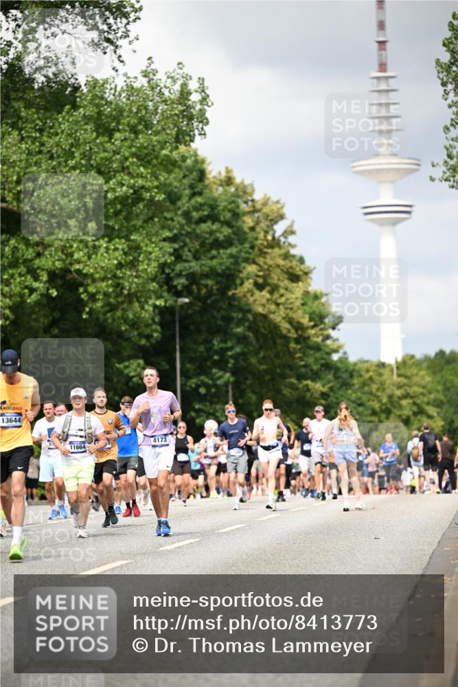 29.06.2025 - hella hamburg halbmarathon Dr. Thomas Lammeyer http://msf.ph/oto/8413773 29.06.2025 10:44:09 Kennedybrücke 1760, 2313, 2976, 3046, 3237, 3353, 3515, 3727, 3882, 3883, 3884, 4173, 4523, 4659, 4752, 4855, 5229, 5877, 6321, 6427, 6698, 6739, 7045, 7125, 7455, 7456, 7501, 7524, 8612, 8865, 8866, 9455, 9698, 9747, 9777, 10441, 10512, 10626, 10714, 10818, 10888, 10901, 11175, 11242 meine-sportfotos.de