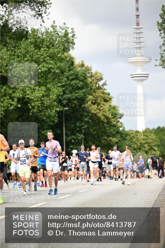 29.06.2025 - hella hamburg halbmarathon Dr. Thomas Lammeyer http://msf.ph/oto/8413787 29.06.2025 10:44:09 Kennedybrücke 1760, 2313, 2976, 3046, 3237, 3353, 3515, 3727, 3882, 3883, 3884, 4173, 4523, 4659, 4752, 4855, 5229, 5877, 6321, 6427, 6698, 6739, 7045, 7125, 7455, 7456, 7501, 7524, 8612, 8865, 8866, 9455, 9698, 9747, 9777, 10441, 10512, 10626, 10714, 10818, 10888, 10901, 11175, 11242 meine-sportfotos.de
