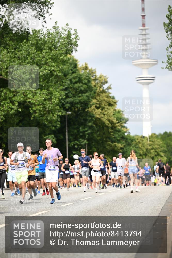 29.06.2025 - hella hamburg halbmarathon Dr. Thomas Lammeyer http://msf.ph/oto/8413794 29.06.2025 10:44:10 Kennedybrücke 1760, 2019, 2313, 2976, 3046, 3237, 3353, 3515, 3727, 3882, 3883, 3884, 4173, 4523, 4659, 4752, 4855, 5229, 5876, 5877, 6427, 6698, 6739, 7045, 7125, 7455, 7456, 7501, 7524, 7675, 7850, 7984, 8612, 8865, 8866, 9455, 9698, 9747, 9777, 10441, 10512, 10626, 10714, 10818, 10888, 10901, 11175, 11242 meine-sportfotos.de