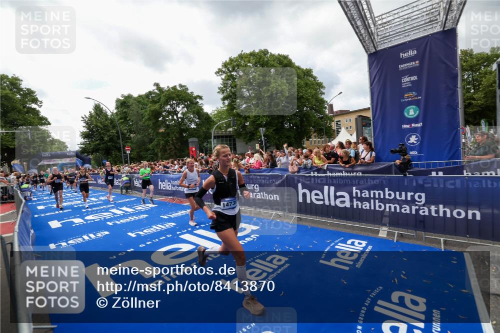 29.06.2025 - hella hamburg halbmarathon Zöllner http://msf.ph/oto/8413870 29.06.2025 10:48:01 Ziel 1604, 1613, 4528, 4601, 5022, 6377, 12808, 14730, 15333, 16766, 17451, 18206, 18922, 19198 meine-sportfotos.de