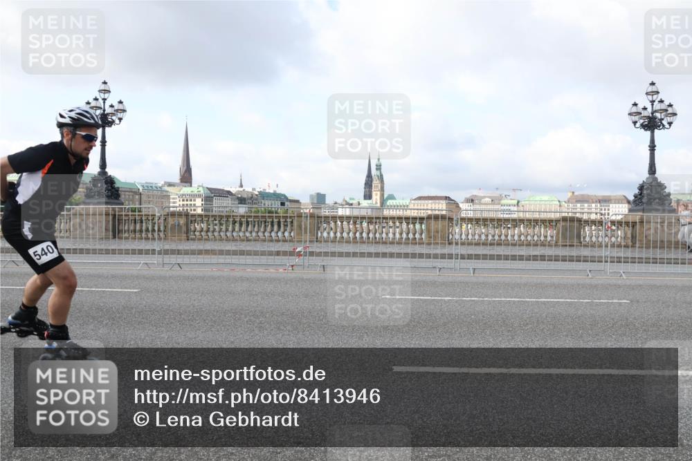 29.06.2025 - hella hamburg halbmarathon Lena Gebhardt http://msf.ph/oto/8413946 29.06.2025 08:55:53 Lombardsbrücke 540 meine-sportfotos.de
