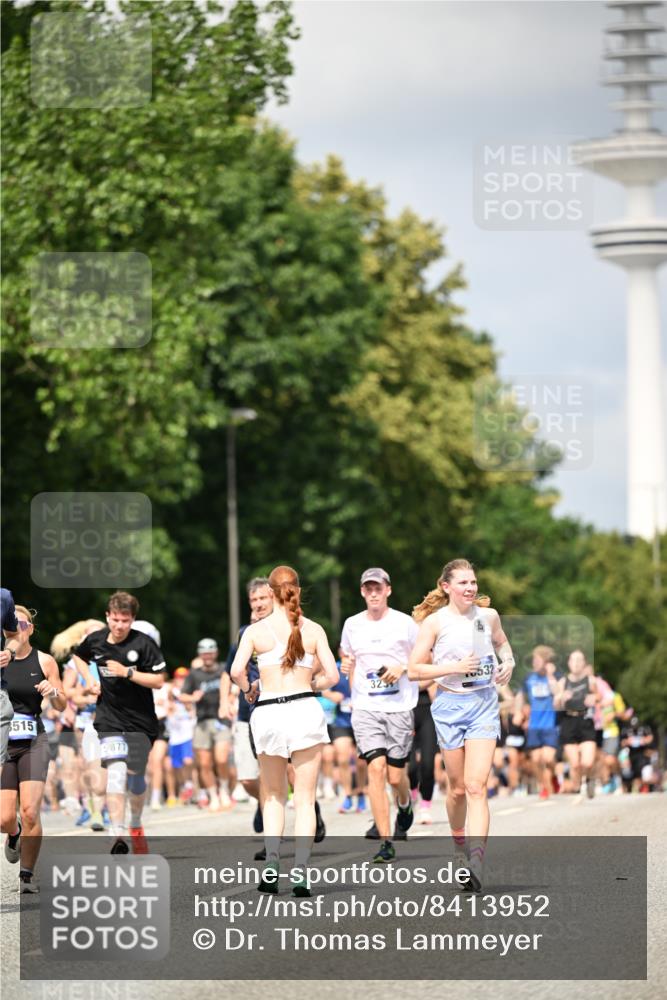 29.06.2025 - hella hamburg halbmarathon Dr. Thomas Lammeyer http://msf.ph/oto/8413952 29.06.2025 10:44:17 Kennedybrücke 1058, 1760, 2019, 2313, 2888, 2976, 3046, 3237, 3515, 3808, 3882, 3883, 3884, 4173, 4523, 4659, 4752, 5229, 5263, 5701, 5876, 5877, 6427, 6698, 6739, 6866, 6876, 7045, 7455, 7456, 7524, 7675, 7850, 7984, 8107, 8391, 8612, 8865, 8866, 9698, 9747, 9777, 10441, 10512, 10626, 10714, 10818, 11175, 11242 meine-sportfotos.de