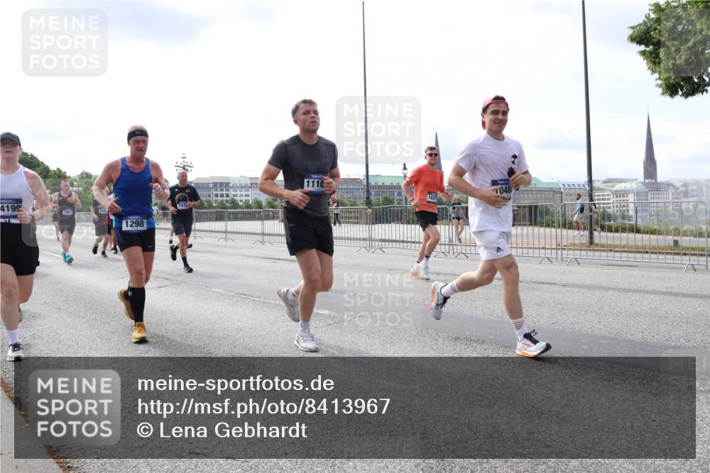 29.06.2025 - hella hamburg halbmarathon Lena Gebhardt http://msf.ph/oto/8413967 29.06.2025 10:17:23 Lombardsbrücke 4199, 2860, 1298, 741, 1110, 046, 1037, 1083, 1137, 1204, 1298, 1331, 1348, 1356, 1477, 1553, 1795, 2225, 2259, 2305, 2548, 2860, 2908, 3210, 3464, 3466, 3622, 3802, 3803, 4194, 4218, 4852, 5002, 5023, 5390, 5929, 5930, 5995, 6126, 6128, 6254, 6336, 6352, 6520, 6522, 6786, 7011, 7114, 7115, 7257, 7258, 7291, 7345, 7376, 7410, 7413, 7445, 7566, 7647, 7844, 7928, 7945, 8210, 8253, 8263, 8309, 8351, 8433, 8513, 8558, 8895, 8983, 9152, 9259, 9848 meine-sportfotos.de
