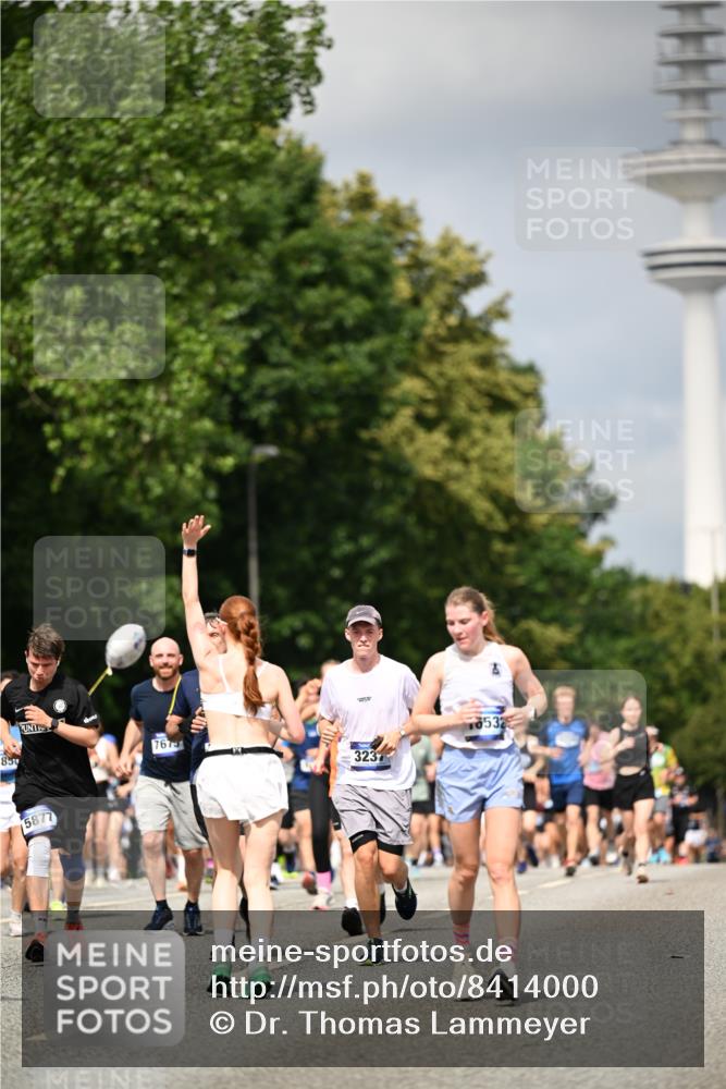 29.06.2025 - hella hamburg halbmarathon Dr. Thomas Lammeyer http://msf.ph/oto/8414000 29.06.2025 10:44:19 Kennedybrücke 1058, 1760, 2019, 2313, 2888, 2976, 3046, 3237, 3515, 3808, 3882, 3883, 3884, 4173, 4752, 5229, 5263, 5701, 5876, 5877, 5901, 6427, 6739, 6866, 6876, 7045, 7455, 7456, 7524, 7675, 7850, 7984, 8107, 8391, 8612, 8865, 8866, 9698, 9747, 9777, 10441, 10512, 10626, 10714, 10806, 10818, 11175, 11242 meine-sportfotos.de