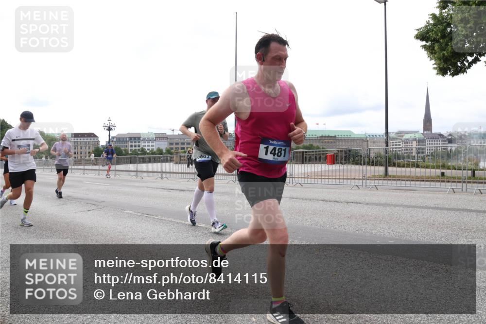 29.06.2025 - hella hamburg halbmarathon Lena Gebhardt http://msf.ph/oto/8414115 29.06.2025 10:25:59 Lombardsbrücke 1481, 1093, 1305, 1479, 1481, 3343, 3617, 3765, 4378, 4797, 5028, 5497, 6159, 6663, 8276, 8306, 8674, 8881, 9811, 10104, 10219, 10845, 11107, 11139, 11596, 11699, 11828, 11859, 12074, 12505, 12826, 12827, 12838, 12945, 12946, 13653, 14063, 14179, 14223, 14356, 14726, 14936, 15283, 16289, 16354, 16381, 16927, 17369, 19144 meine-sportfotos.de