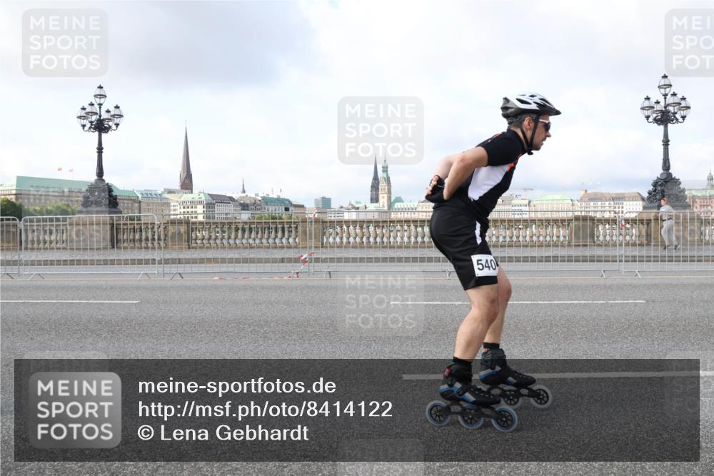 29.06.2025 - hella hamburg halbmarathon Lena Gebhardt http://msf.ph/oto/8414122 29.06.2025 08:55:54 Lombardsbrücke 540 meine-sportfotos.de