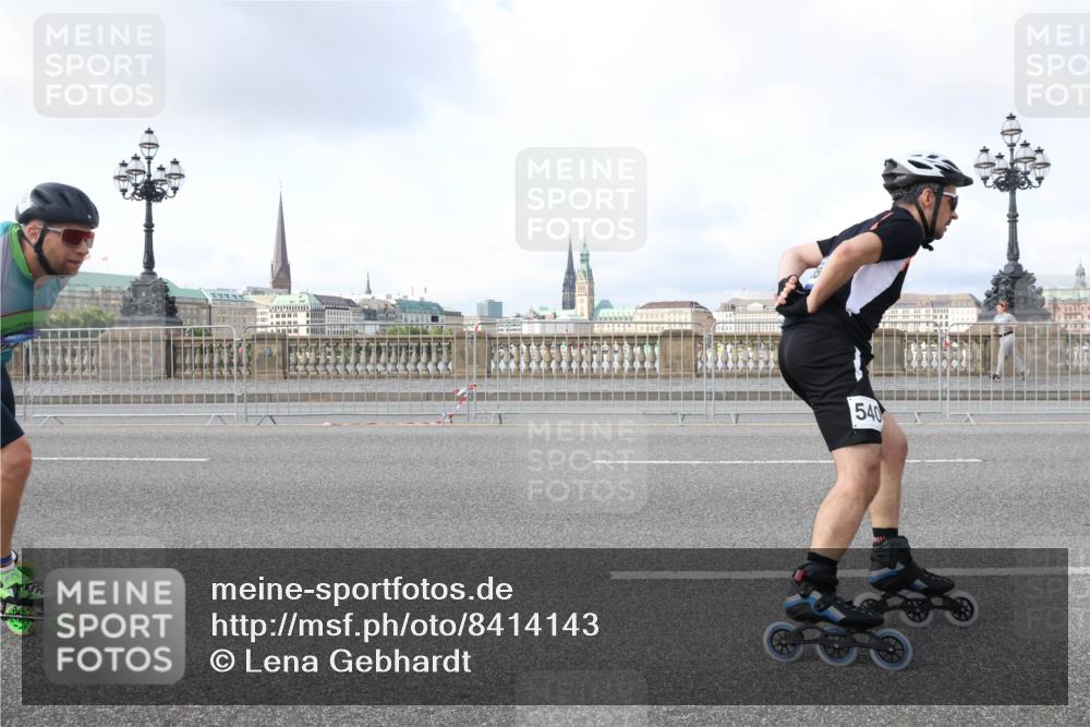 29.06.2025 - hella hamburg halbmarathon Lena Gebhardt http://msf.ph/oto/8414143 29.06.2025 08:55:54 Lombardsbrücke 540 meine-sportfotos.de