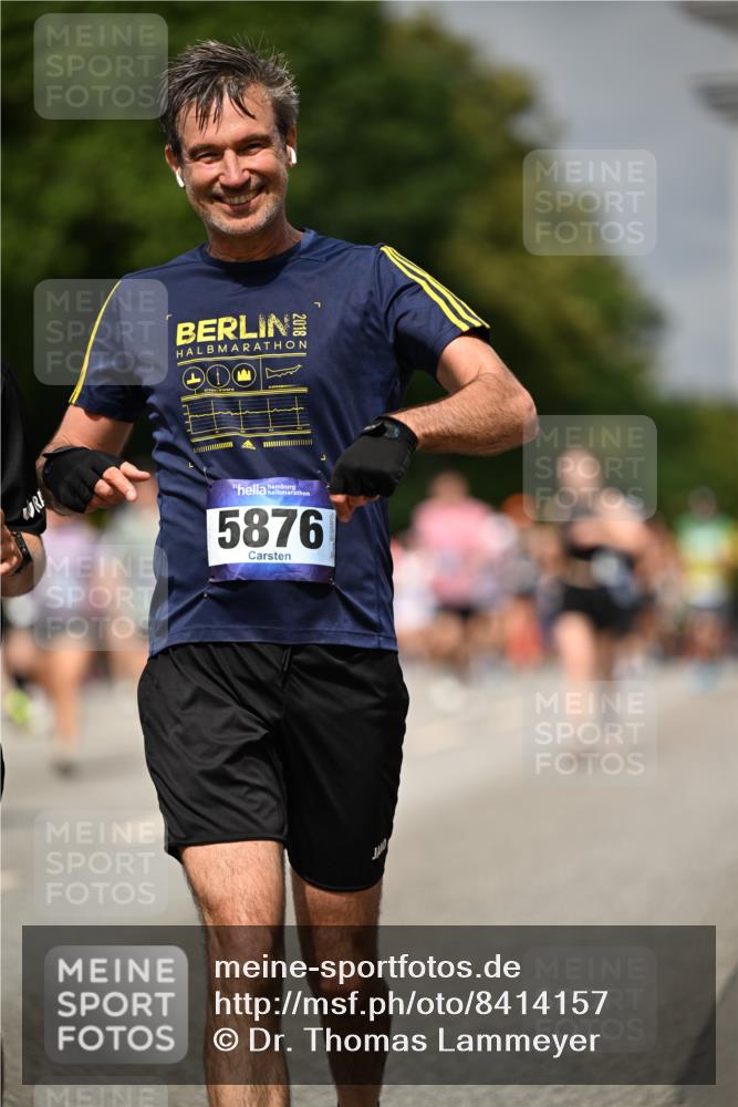 29.06.2025 - hella hamburg halbmarathon Dr. Thomas Lammeyer http://msf.ph/oto/8414157 29.06.2025 10:44:27 Kennedybrücke 1058, 1291, 1586, 1899, 2019, 2515, 2572, 2888, 2976, 3237, 3515, 3808, 3882, 3883, 3884, 4173, 4271, 4752, 5229, 5263, 5654, 5701, 5876, 5877, 5901, 6673, 6866, 6876, 6920, 7045, 7174, 7455, 7456, 7524, 7675, 7850, 7984, 8107, 8391, 8612, 8865, 8866, 8984, 9187, 9495, 9698, 9747, 10441, 10626, 10806, 10818, 10833, 11242, 11244 meine-sportfotos.de