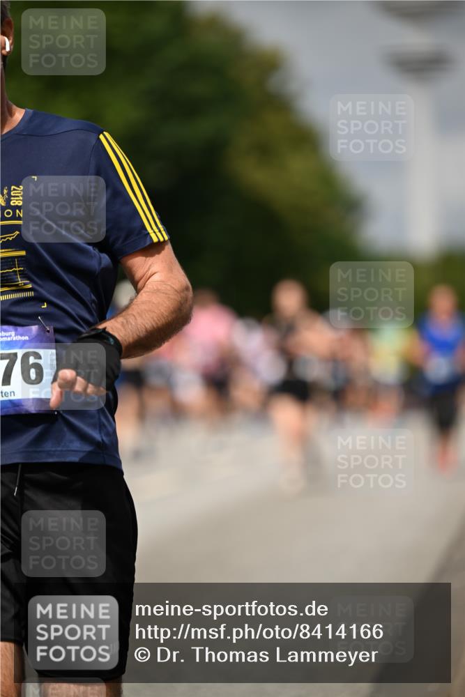 29.06.2025 - hella hamburg halbmarathon Dr. Thomas Lammeyer http://msf.ph/oto/8414166 29.06.2025 10:44:28 Kennedybrücke 1058, 1291, 1586, 1899, 2019, 2515, 2572, 2888, 2976, 3237, 3515, 3808, 3882, 3883, 3884, 4173, 4271, 4752, 5229, 5263, 5654, 5701, 5876, 5877, 5901, 5975, 6673, 6866, 6876, 6920, 7174, 7455, 7456, 7524, 7675, 7850, 7984, 8107, 8391, 8612, 8865, 8866, 8984, 9187, 9468, 9495, 9698, 9747, 10626, 10806, 10818, 10833, 11242, 11244 meine-sportfotos.de