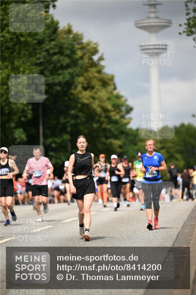 29.06.2025 - hella hamburg halbmarathon Dr. Thomas Lammeyer http://msf.ph/oto/8414200 29.06.2025 10:44:30 Kennedybrücke 1058, 1291, 1586, 1899, 2019, 2515, 2572, 2888, 3237, 3515, 3808, 3882, 3883, 3884, 4173, 4271, 4752, 5229, 5263, 5654, 5701, 5702, 5876, 5877, 5901, 5975, 6673, 6866, 6876, 6920, 7174, 7455, 7456, 7524, 7675, 7850, 7984, 8107, 8391, 8612, 8865, 8866, 8984, 9187, 9468, 9495, 9747, 9977, 10626, 10806, 10818, 10833, 11242, 11244 meine-sportfotos.de