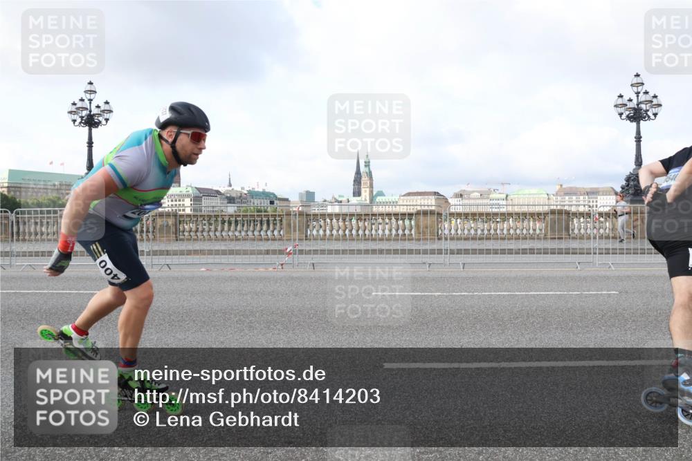 29.06.2025 - hella hamburg halbmarathon Lena Gebhardt http://msf.ph/oto/8414203 29.06.2025 08:55:54 Lombardsbrücke 400, 0541 meine-sportfotos.de
