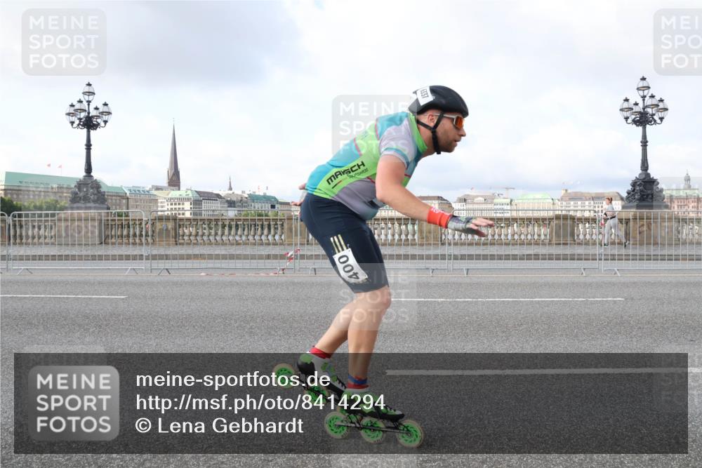 29.06.2025 - hella hamburg halbmarathon Lena Gebhardt http://msf.ph/oto/8414294 29.06.2025 08:55:54 Lombardsbrücke 400 meine-sportfotos.de