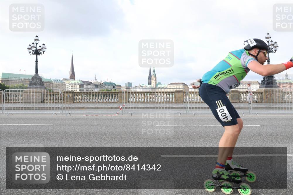 29.06.2025 - hella hamburg halbmarathon Lena Gebhardt http://msf.ph/oto/8414342 29.06.2025 08:55:54 Lombardsbrücke 400 meine-sportfotos.de