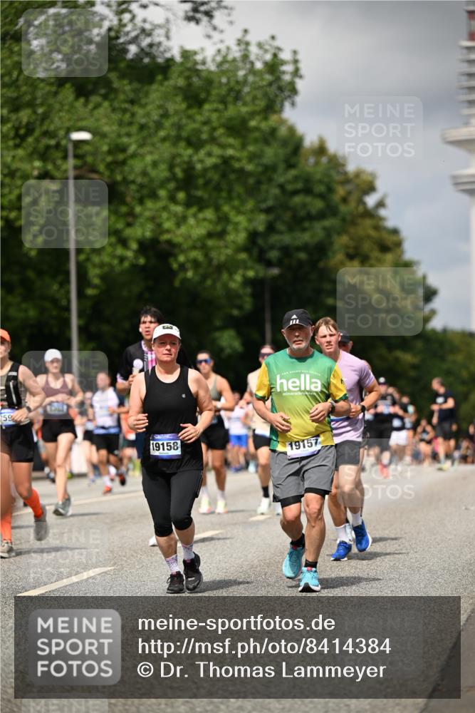 29.06.2025 - hella hamburg halbmarathon Dr. Thomas Lammeyer http://msf.ph/oto/8414384 29.06.2025 10:44:41 Kennedybrücke 1058, 1291, 1586, 1899, 2109, 2254, 2515, 2572, 2888, 3607, 3808, 4271, 5263, 5654, 5701, 5702, 5901, 5975, 6363, 6673, 6866, 6876, 6920, 7174, 8107, 8391, 8739, 8815, 8984, 9187, 9195, 9468, 9495, 9977, 10474, 10806, 10833, 11244 meine-sportfotos.de