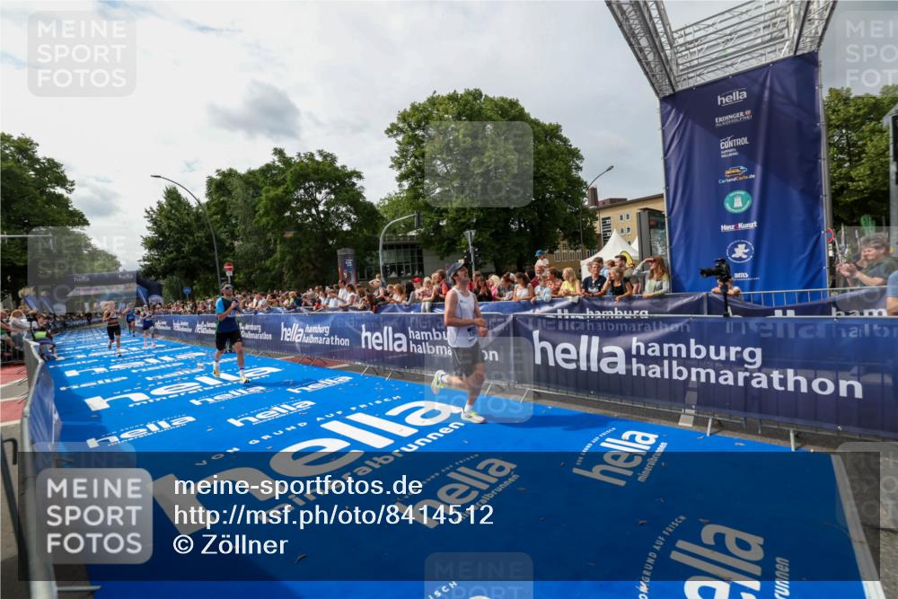 29.06.2025 - hella hamburg halbmarathon Zöllner http://msf.ph/oto/8414512 29.06.2025 10:25:17 Ziel 8376, 11994, 13913, 14113, 16484 meine-sportfotos.de