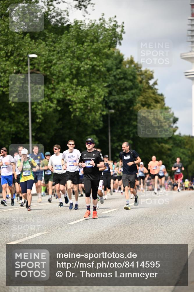 29.06.2025 - hella hamburg halbmarathon Dr. Thomas Lammeyer http://msf.ph/oto/8414595 29.06.2025 10:44:50 Kennedybrücke 1018, 1037, 1291, 1586, 1899, 2042, 2109, 2254, 2299, 2515, 2572, 3293, 3432, 3607, 3810, 4271, 4612, 5059, 5351, 5654, 5702, 5975, 6076, 6163, 6229, 6363, 6673, 6920, 7108, 7174, 8378, 8739, 8815, 8984, 9187, 9195, 9468, 9495, 9946, 9977, 10166, 10474, 10833, 11244 meine-sportfotos.de