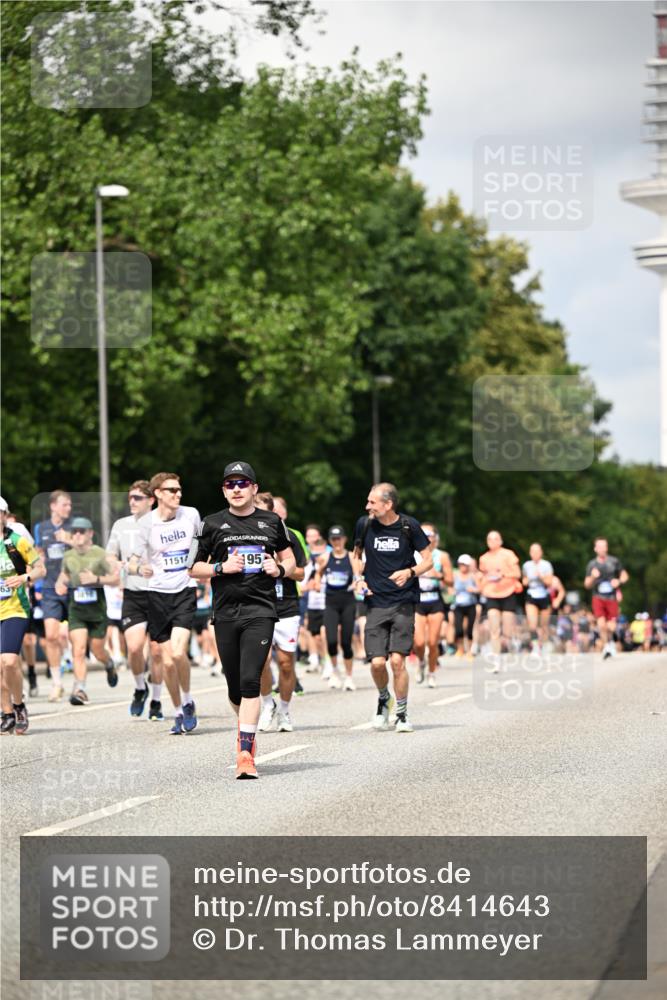 29.06.2025 - hella hamburg halbmarathon Dr. Thomas Lammeyer http://msf.ph/oto/8414643 29.06.2025 10:44:51 Kennedybrücke 1018, 1037, 1291, 1586, 1899, 2042, 2109, 2254, 2299, 2515, 2572, 3293, 3432, 3607, 3810, 4271, 4612, 5059, 5351, 5654, 5702, 5975, 6076, 6163, 6229, 6363, 6673, 6920, 7108, 7174, 8378, 8739, 8815, 8984, 9187, 9195, 9468, 9495, 9946, 9977, 10166, 10474, 10833, 11244 meine-sportfotos.de
