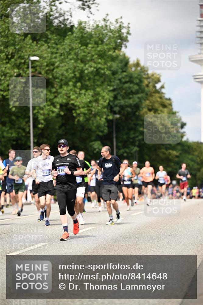 29.06.2025 - hella hamburg halbmarathon Dr. Thomas Lammeyer http://msf.ph/oto/8414648 29.06.2025 10:44:52 Kennedybrücke 1018, 1037, 1291, 1586, 1899, 2042, 2109, 2254, 2299, 2515, 2572, 3293, 3306, 3432, 3607, 3810, 4271, 4612, 5059, 5351, 5702, 5753, 5975, 6076, 6163, 6229, 6363, 6673, 6920, 7108, 8378, 8739, 8815, 8984, 9187, 9195, 9468, 9946, 9977, 10166, 10474, 10833, 10940, 11244 meine-sportfotos.de