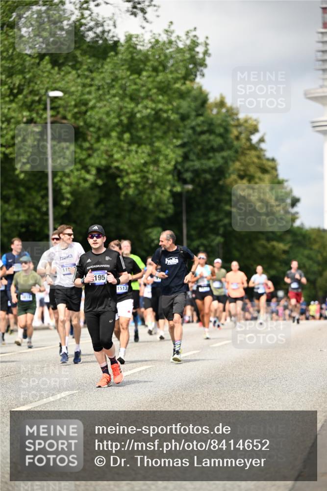 29.06.2025 - hella hamburg halbmarathon Dr. Thomas Lammeyer http://msf.ph/oto/8414652 29.06.2025 10:44:52 Kennedybrücke 1018, 1037, 1291, 1586, 1899, 2042, 2109, 2254, 2299, 2515, 2572, 3293, 3306, 3432, 3607, 3810, 4271, 4612, 5059, 5351, 5702, 5753, 5975, 6076, 6163, 6229, 6363, 6673, 6920, 7108, 8378, 8739, 8815, 8984, 9187, 9195, 9468, 9946, 9977, 10166, 10474, 10833, 10940, 11244 meine-sportfotos.de