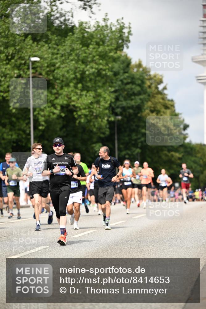 29.06.2025 - hella hamburg halbmarathon Dr. Thomas Lammeyer http://msf.ph/oto/8414653 29.06.2025 10:44:52 Kennedybrücke 1018, 1037, 1291, 1586, 1899, 2042, 2109, 2254, 2299, 2515, 2572, 3293, 3306, 3432, 3607, 3810, 4271, 4612, 5059, 5351, 5702, 5753, 5975, 6076, 6163, 6229, 6363, 6673, 6920, 7108, 8378, 8739, 8815, 8984, 9187, 9195, 9468, 9946, 9977, 10166, 10474, 10833, 10940, 11244 meine-sportfotos.de