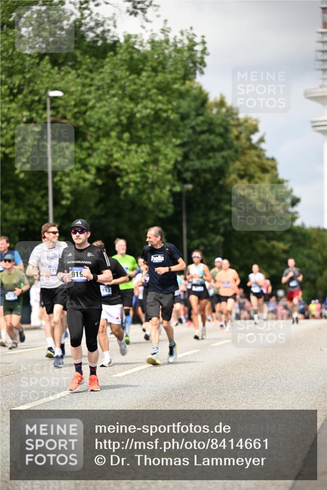 29.06.2025 - hella hamburg halbmarathon Dr. Thomas Lammeyer http://msf.ph/oto/8414661 29.06.2025 10:44:52 Kennedybrücke 1018, 1037, 1291, 1586, 1899, 2042, 2109, 2254, 2299, 2515, 2572, 3293, 3306, 3432, 3607, 3810, 4271, 4612, 5059, 5351, 5702, 5753, 5975, 6076, 6163, 6229, 6363, 6673, 6920, 7108, 8378, 8739, 8815, 8984, 9187, 9195, 9468, 9946, 9977, 10166, 10474, 10833, 10940, 11244 meine-sportfotos.de