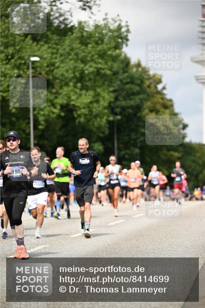 29.06.2025 - hella hamburg halbmarathon Dr. Thomas Lammeyer http://msf.ph/oto/8414699 29.06.2025 10:44:53 Kennedybrücke 1018, 1037, 1291, 1899, 2042, 2109, 2254, 2299, 2515, 2572, 3293, 3306, 3432, 3607, 3810, 4271, 4612, 5059, 5351, 5702, 5753, 5975, 6076, 6163, 6229, 6363, 6673, 6920, 7108, 8378, 8739, 8815, 8984, 9187, 9195, 9468, 9946, 9977, 10166, 10474, 10833, 10920, 10940 meine-sportfotos.de