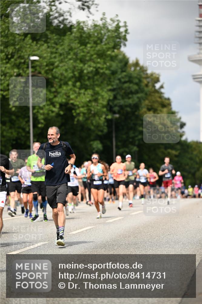 29.06.2025 - hella hamburg halbmarathon Dr. Thomas Lammeyer http://msf.ph/oto/8414731 29.06.2025 10:44:55 Kennedybrücke 1018, 1037, 1899, 2042, 2109, 2254, 2299, 2515, 2572, 3293, 3306, 3432, 3607, 3810, 4271, 4612, 5059, 5351, 5702, 5753, 5975, 6076, 6098, 6163, 6229, 6363, 6806, 6920, 7108, 7956, 8378, 8739, 8815, 8984, 9187, 9195, 9237, 9468, 9946, 9977, 10166, 10474, 10920, 10940, 11053 meine-sportfotos.de