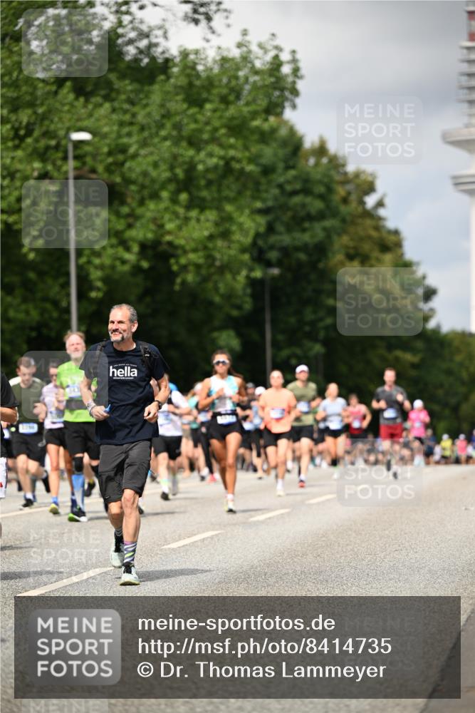 29.06.2025 - hella hamburg halbmarathon Dr. Thomas Lammeyer http://msf.ph/oto/8414735 29.06.2025 10:44:55 Kennedybrücke 1018, 1037, 1899, 2042, 2109, 2254, 2299, 2515, 2572, 3293, 3306, 3432, 3607, 3810, 4271, 4612, 5059, 5351, 5702, 5753, 5975, 6076, 6098, 6163, 6229, 6363, 6806, 6920, 7108, 7956, 8378, 8739, 8815, 8984, 9187, 9195, 9237, 9468, 9946, 9977, 10166, 10474, 10920, 10940, 11053 meine-sportfotos.de