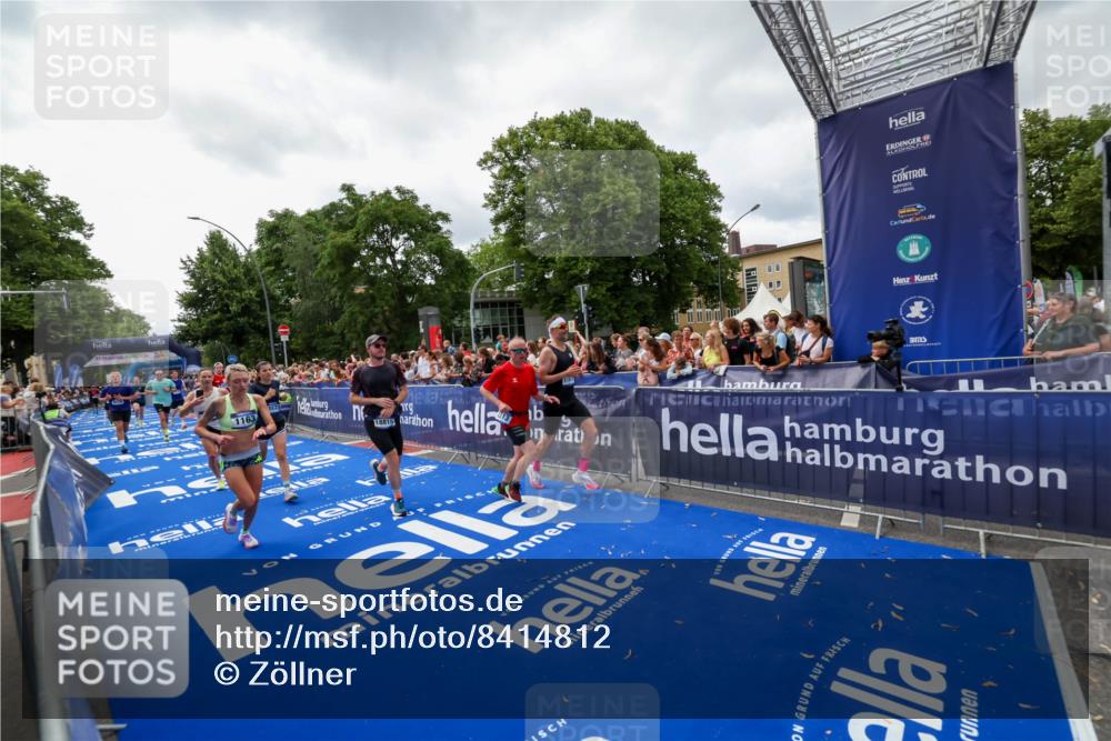 29.06.2025 - hella hamburg halbmarathon Zöllner http://msf.ph/oto/8414812 29.06.2025 10:48:41 Ziel 1163, 1176, 2213, 4553, 5421, 9538, 10859, 11579, 14511, 15384, 15573, 17127, 18815 meine-sportfotos.de