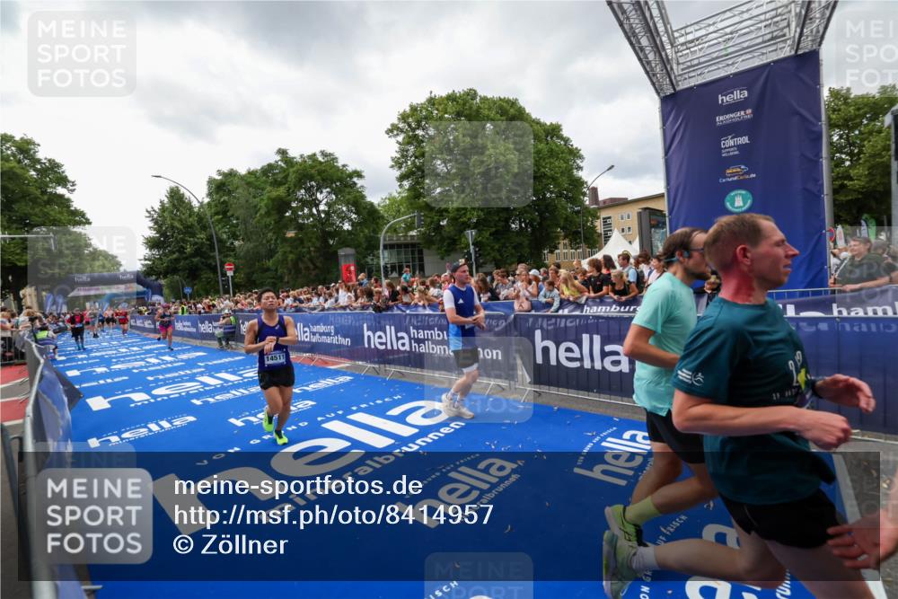 29.06.2025 - hella hamburg halbmarathon Zöllner http://msf.ph/oto/8414957 29.06.2025 10:48:46 Ziel 1094, 1884, 2442, 4553, 9482, 9538, 10859, 11519, 12533, 14511, 15384, 17127 meine-sportfotos.de