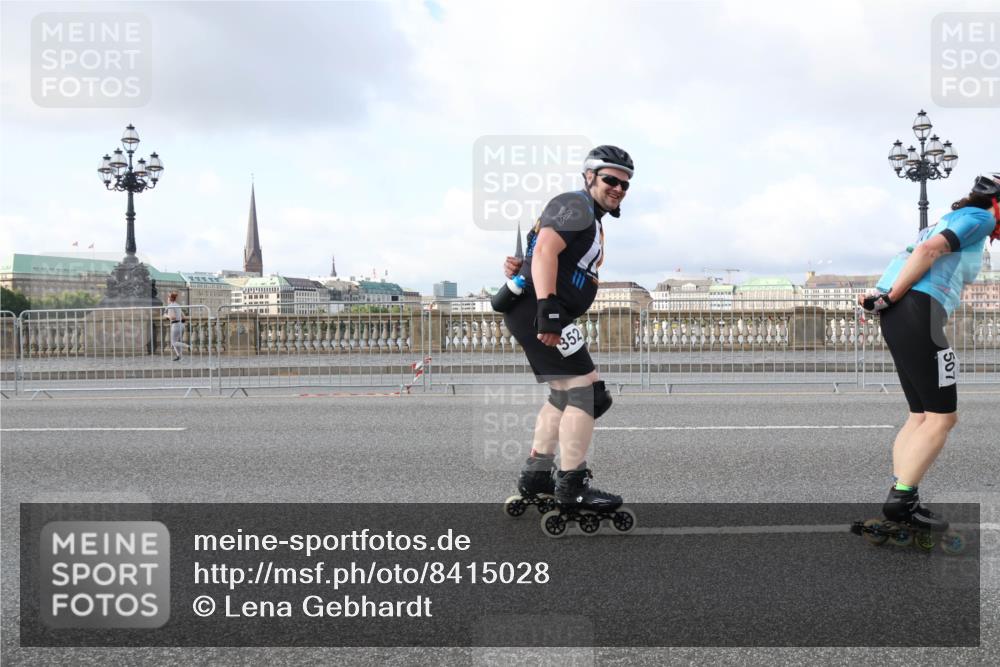 29.06.2025 - hella hamburg halbmarathon Lena Gebhardt http://msf.ph/oto/8415028 29.06.2025 08:56:00 Lombardsbrücke 352, 50, 507 meine-sportfotos.de