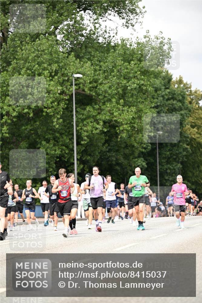 29.06.2025 - hella hamburg halbmarathon Dr. Thomas Lammeyer http://msf.ph/oto/8415037 29.06.2025 10:45:07 Kennedybrücke 1018, 1037, 1075, 1323, 2042, 2299, 3293, 3306, 3432, 3810, 4612, 4906, 5059, 5351, 5753, 6076, 6098, 6163, 6229, 6806, 7108, 7585, 7956, 8378, 8429, 8430, 8739, 9195, 9237, 9946, 9962, 10166, 10474, 10920, 10940, 11053, 11176 meine-sportfotos.de