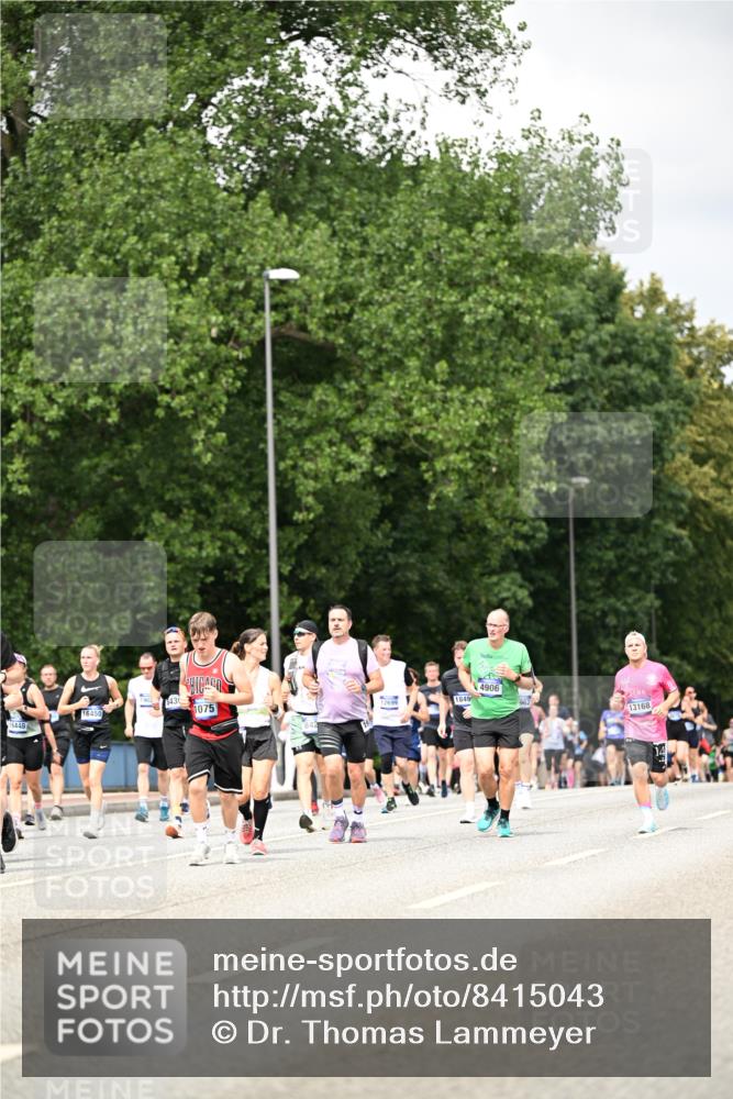 29.06.2025 - hella hamburg halbmarathon Dr. Thomas Lammeyer http://msf.ph/oto/8415043 29.06.2025 10:45:07 Kennedybrücke 1018, 1037, 1075, 1323, 2042, 2299, 3293, 3306, 3432, 3810, 4612, 4906, 5059, 5351, 5753, 6076, 6098, 6163, 6229, 6806, 7108, 7585, 7956, 8378, 8429, 8430, 8739, 9195, 9237, 9946, 9962, 10166, 10474, 10920, 10940, 11053, 11176 meine-sportfotos.de
