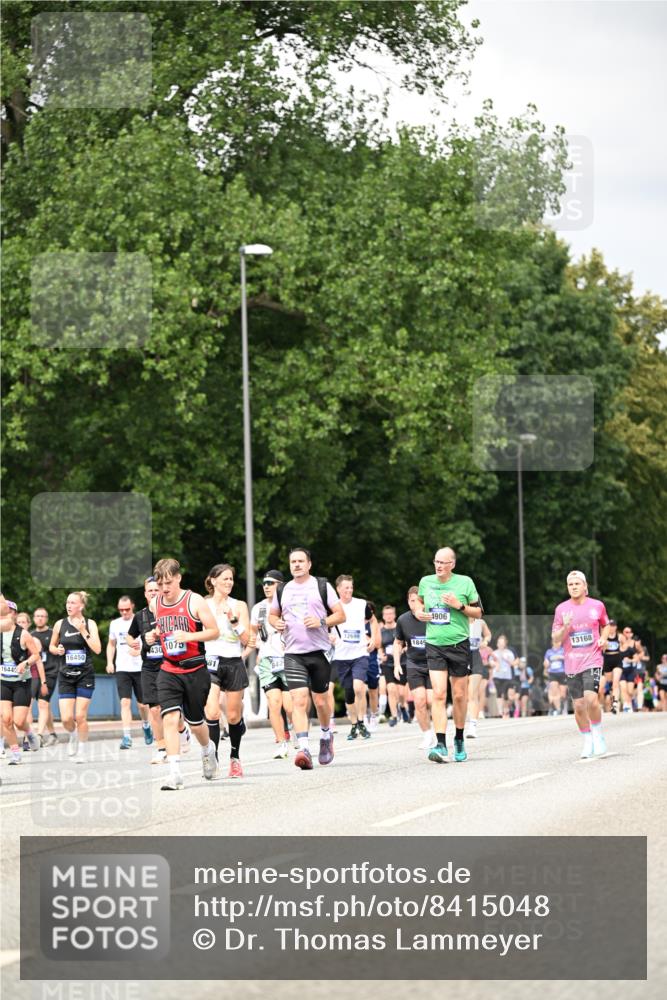 29.06.2025 - hella hamburg halbmarathon Dr. Thomas Lammeyer http://msf.ph/oto/8415048 29.06.2025 10:45:07 Kennedybrücke 1018, 1037, 1075, 1323, 2042, 2299, 3293, 3306, 3432, 3810, 4612, 4906, 5059, 5351, 5753, 6076, 6098, 6163, 6229, 6806, 7108, 7585, 7956, 8378, 8429, 8430, 8739, 9195, 9237, 9946, 9962, 10166, 10474, 10920, 10940, 11053, 11176 meine-sportfotos.de