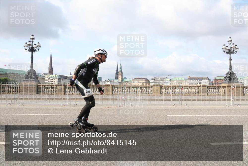 29.06.2025 - hella hamburg halbmarathon Lena Gebhardt http://msf.ph/oto/8415145 29.06.2025 08:56:31 Lombardsbrücke 68 meine-sportfotos.de