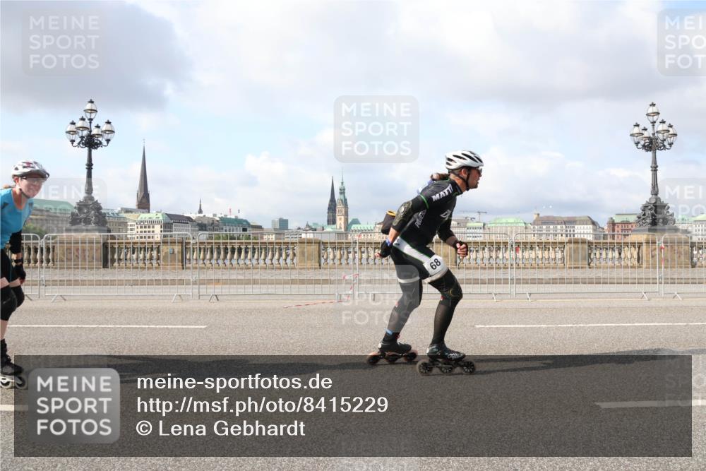 29.06.2025 - hella hamburg halbmarathon Lena Gebhardt http://msf.ph/oto/8415229 29.06.2025 08:56:32 Lombardsbrücke 68 meine-sportfotos.de