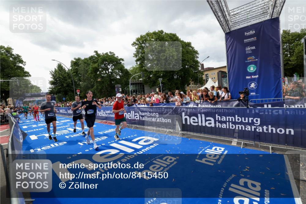 29.06.2025 - hella hamburg halbmarathon Zöllner http://msf.ph/oto/8415450 29.06.2025 10:49:11 Ziel 4832, 4847, 4890, 6389, 8302, 10184, 13614, 15523, 16414, 16627, 16731, 17173, 17632, 18598, 18842 meine-sportfotos.de