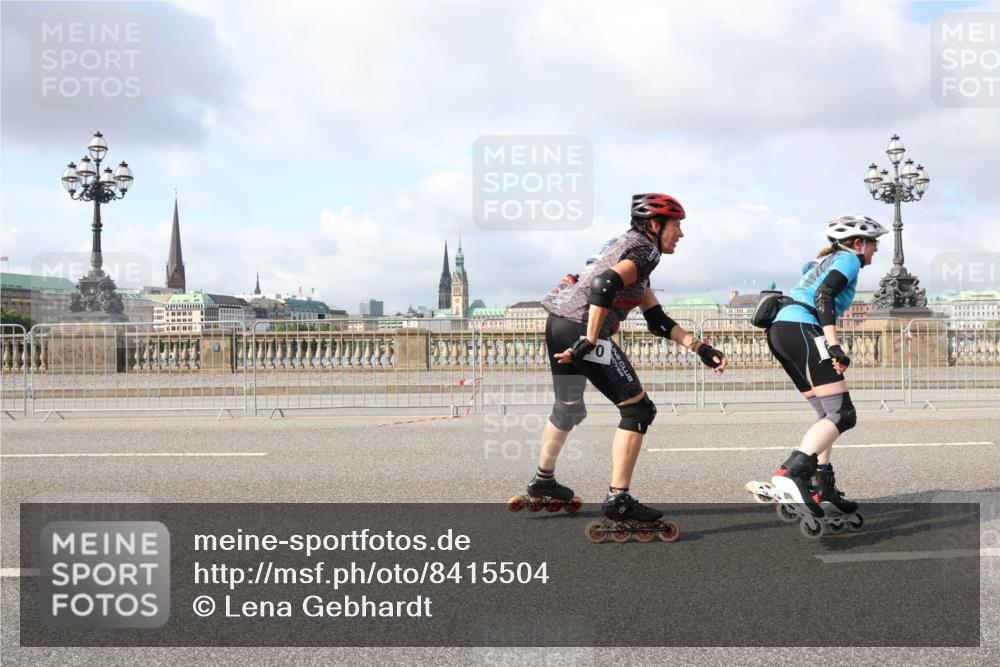 29.06.2025 - hella hamburg halbmarathon Lena Gebhardt http://msf.ph/oto/8415504 29.06.2025 08:56:32 Lombardsbrücke  meine-sportfotos.de