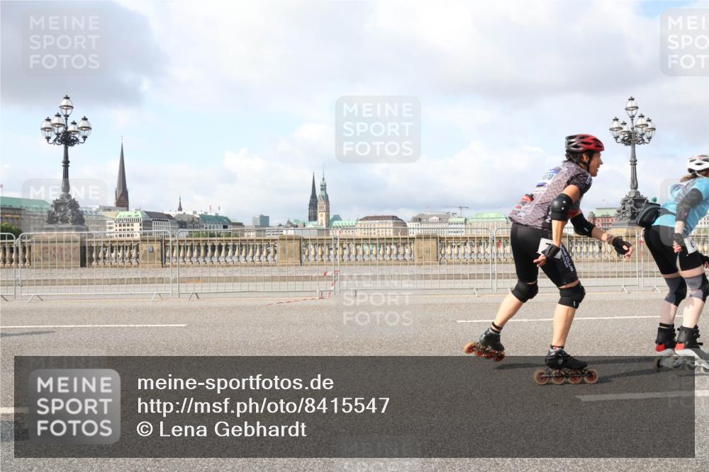 29.06.2025 - hella hamburg halbmarathon Lena Gebhardt http://msf.ph/oto/8415547 29.06.2025 08:56:32 Lombardsbrücke  meine-sportfotos.de