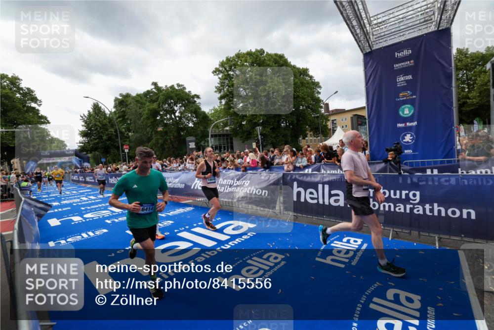 29.06.2025 - hella hamburg halbmarathon Zöllner http://msf.ph/oto/8415556 29.06.2025 10:49:17 Ziel 2013, 6158, 6389, 8112, 9348, 10053, 10184, 13450, 15523, 16369, 16414, 16731, 18842 meine-sportfotos.de